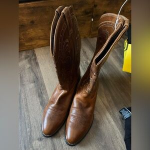 Ariat boots brand new